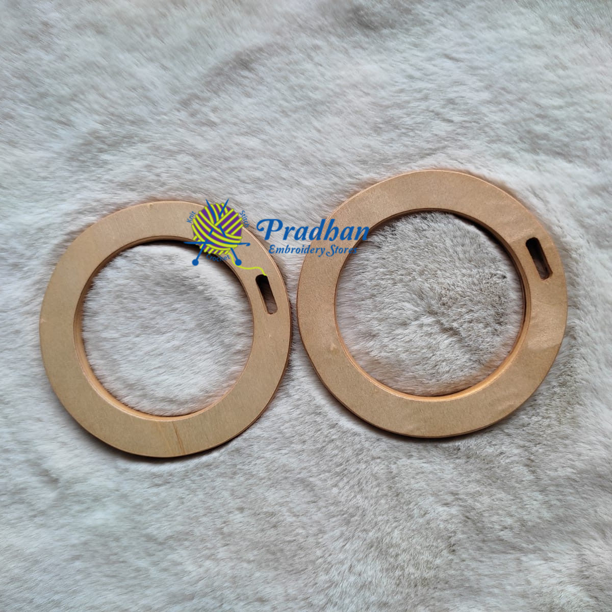 WDH027 NEW Light Brown Round Single Slot